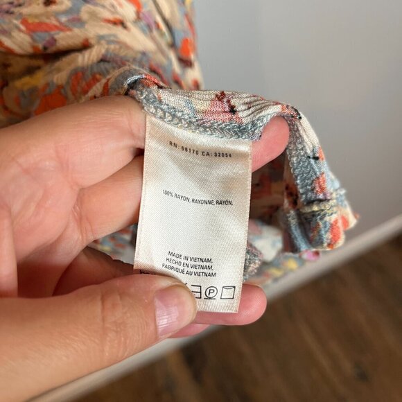 Anthropologie Vanessa Virginia Floral Button Front Tunic Top - Picture 5 of 6